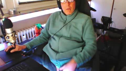        call me  Stefan online show from May 2026 07:15:01 AM
