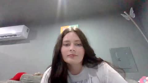 luckygirl96 online show from September 2025 04:41:02 PM