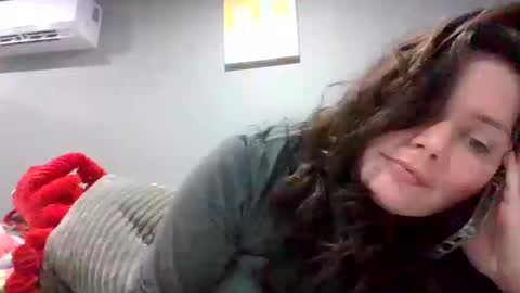 luckygirl96 online show from October 2025 12:00:01 AM