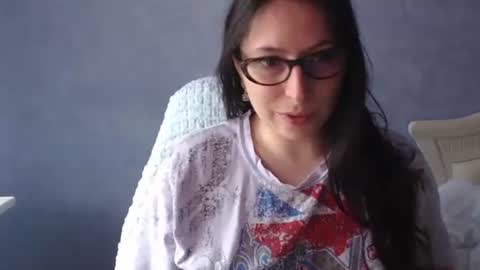 luckylinda23 online show from April 2026 09:33:02 AM