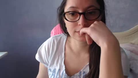 luckylinda23 online show from May 2026 01:18:01 PM