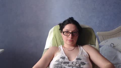 luckylinda23 online show from June 2026 10:39:02 AM