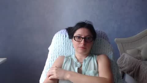 luckylinda23 online show from June 2026 09:12:02 AM