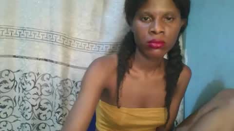 Gloria online show from November 2025 07:18:01 PM