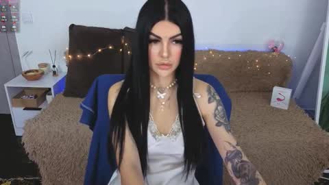 Monika online show from September 2025 11:01:02 AM