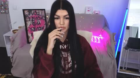 Monika online show from October 2025 08:23:02 AM