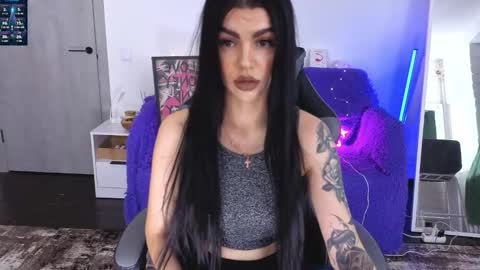 Monika online show from December 2025 04:16:01 PM