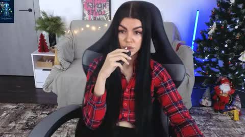 Monika online show from December 2025 12:46:02 PM