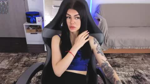 Monika online show from May 2026 06:52:01 AM