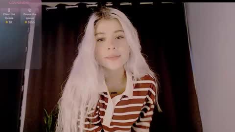 Snapshot of luckysapphire777 chatting on October 2025 05:47:02 AM luckysapphire777 online show from October 2025 05:47:02 AM