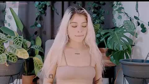 Snapshot of luckysapphire777 chatting on October 2025 08:26:01 AM luckysapphire777 online show from October 2025 08:26:01 AM