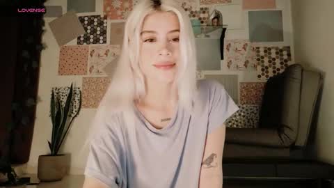 Snapshot of luckysapphire777 chatting on March 2026 08:19:01 AM luckysapphire777 online show from March 2026 08:19:01 AM