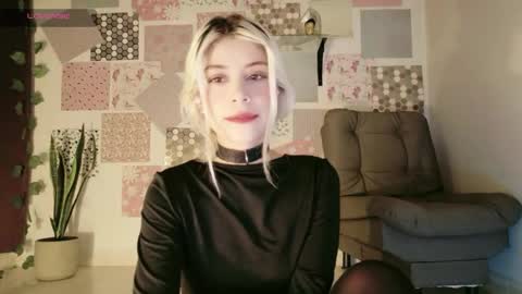 luckysapphire777 online show from April 2026 07:46:02 AM
