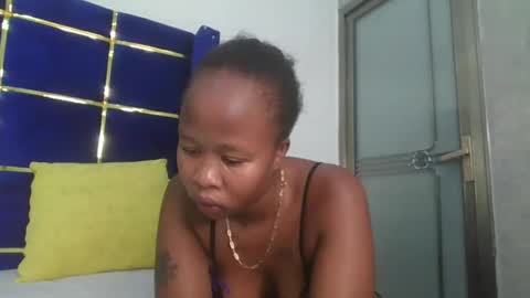 Snapshot of luckyy0001 chatting on October 2025 08:30:01 PM Lopez online show from October 2025 08:30:01 PM