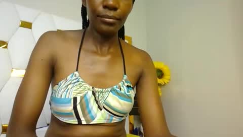 Snapshot of luckyy003 chatting on March 2025 04:57:02 AM brielle online show from March 2025 04:57:02 AM