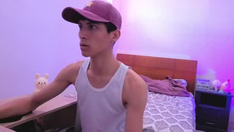 Lu Independent Model online show from April 2026 04:37:02 PM