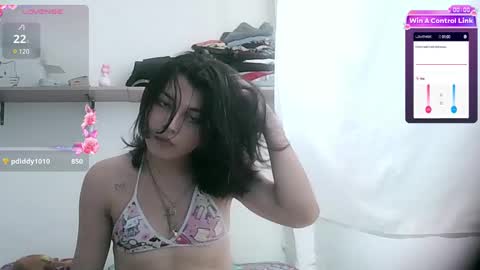 Snapshot of lucrecia21_ chatting on December 2024 07:06:01 PM Lucrecia... new accout...OFS LU 21 online show from December 2024 07:06:01 PM