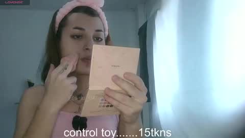 Snapshot of lucrecia21_ chatting on February 2025 03:53:01 PM Lucrecia... new accout...OFS LU 21 online show from February 2025 03:53:01 PM