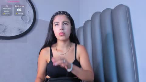 Snapshot of lucy__23 chatting on January 2026 05:02:02 AM online show from January 2026 05:02:02 AM