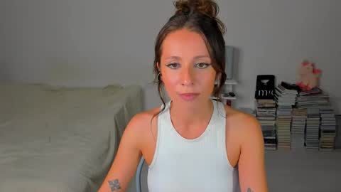 Snapshot of lucy__ray chatting on September 2025 08:10:02 PM lucy__ray online show from September 2025 08:10:02 PM