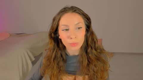 Snapshot of lucy__ray chatting on December 2025 01:05:02 PM lucy__ray online show from December 2025 01:05:02 PM