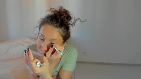 Snapshot of lucy__ray chatting on March 2026 11:50:02 AM lucy__ray online show from March 2026 11:50:02 AM