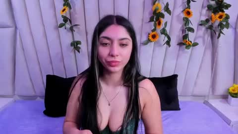lucy_anal_ online show from September 2025 09:31:01 PM