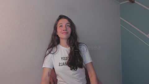 Lucy Herrera online show from April 2026 09:30:02 PM