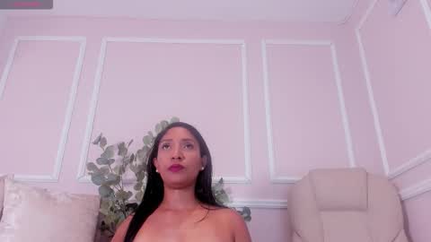 Snapshot of lucy_canel chatting on March 2026 04:33:01 PM lucy_canel online show from March 2026 04:33:01 PM