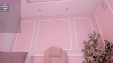 Snapshot of lucy_canel chatting on March 2026 07:30:01 PM lucy_canel online show from March 2026 07:30:01 PM