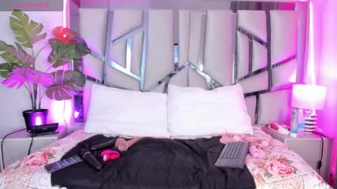 Snapshot of lucy_davies_ chatting on March 2026 11:46:02 AM lucy_davies_ online show from March 2026 11:46:02 AM