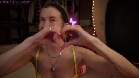 Lucy. online show from January 2025 06:24:02 AM