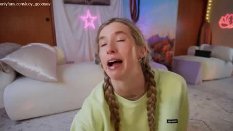 Lucy. online show from October 2025 11:02:02 PM