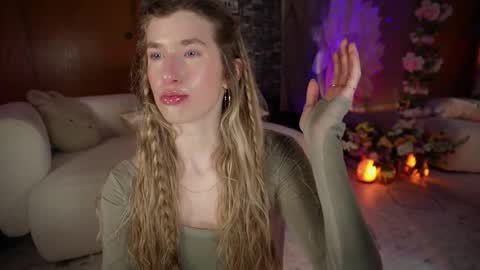 Snapshot of lucy_gooosey chatting on March 2026 02:17:01 AM Lucy. online show from March 2026 02:17:01 AM