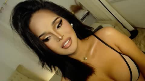    MONA    online show from December 2025 05:33:02 PM