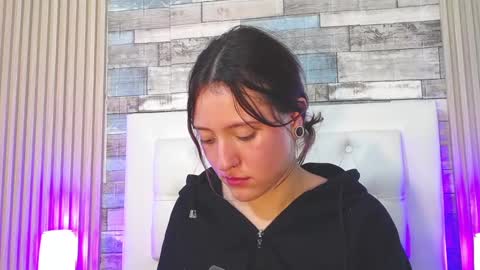 Snapshot of lucy_hs chatting on February 2025 09:17:02 AM lucy_hs online show from February 2025 09:17:02 AM