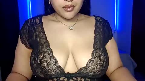 Lucy online show from December 2025 01:32:02 AM