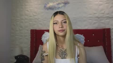 PINK online show from October 2025 07:26:02 PM