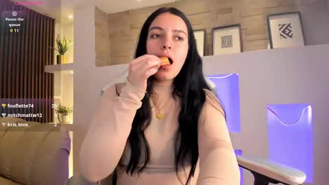 Snapshot of lucy_smith7 chatting on January 2025 05:16:01 PM Sofia online show from January 2025 05:16:01 PM
