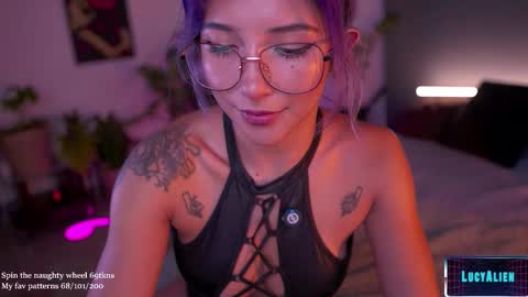 Snapshot of lucyallenx chatting on November 2025 03:45:01 PM Lucy Alien online show from November 2025 03:45:01 PM