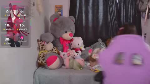 Snapshot of lucycherry__ chatting on September 2025 12:32:01 PM LUCIA online show from September 2025 12:32:01 PM