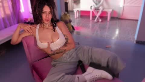 MALAMOR online show from March 2026 10:26:01 PM