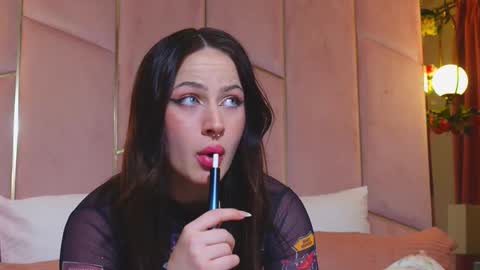 Snapshot of lucylexton chatting on March 2026 04:34:02 PM Lucy Lexton online show from March 2026 04:34:02 PM