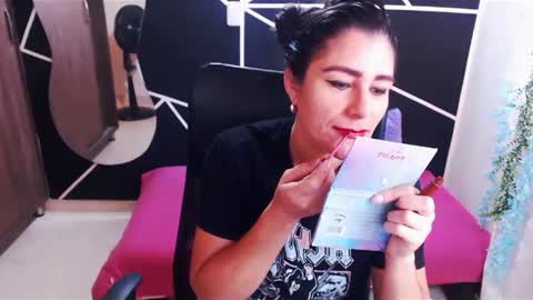 LUCY online show from January 2025 01:04:01 PM