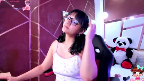 Snapshot of lucyluy chatting on December 2024 06:33:02 AM Instagramlucyluy10 online show from December 2024 06:33:02 AM