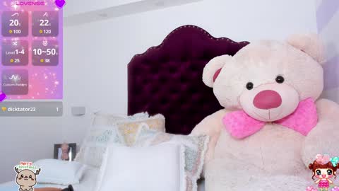 Snapshot of lucyluy chatting on December 2024 08:03:02 AM Instagramlucyluy10 online show from December 2024 08:03:02 AM