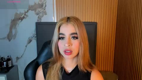 Snapshot of lucymars1 chatting on February 2026 12:25:01 PM L U C Y online show from February 2026 12:25:01 PM