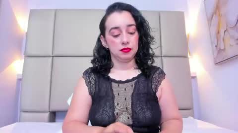Snapshot of lucymendezz_ chatting on July 2026 11:47:01 AM Lucy online show from July 2026 11:47:01 AM