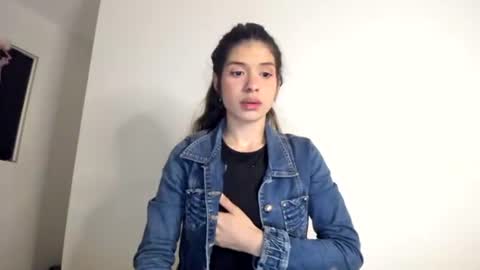 Snapshot of lucyportman chatting on April 2026 07:42:02 AM lucyportman online show from April 2026 07:42:02 AM