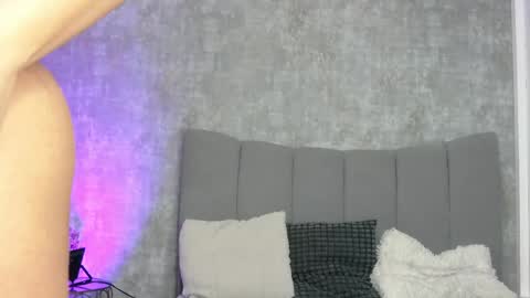 lucyrayy online show from March 2026 07:00:02 AM